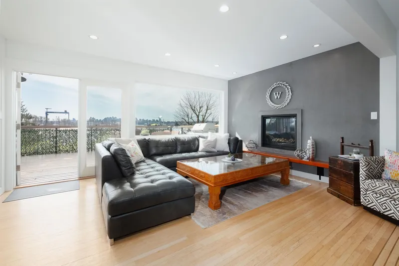 1095 W KEITH ROAD - photo 1 of 25