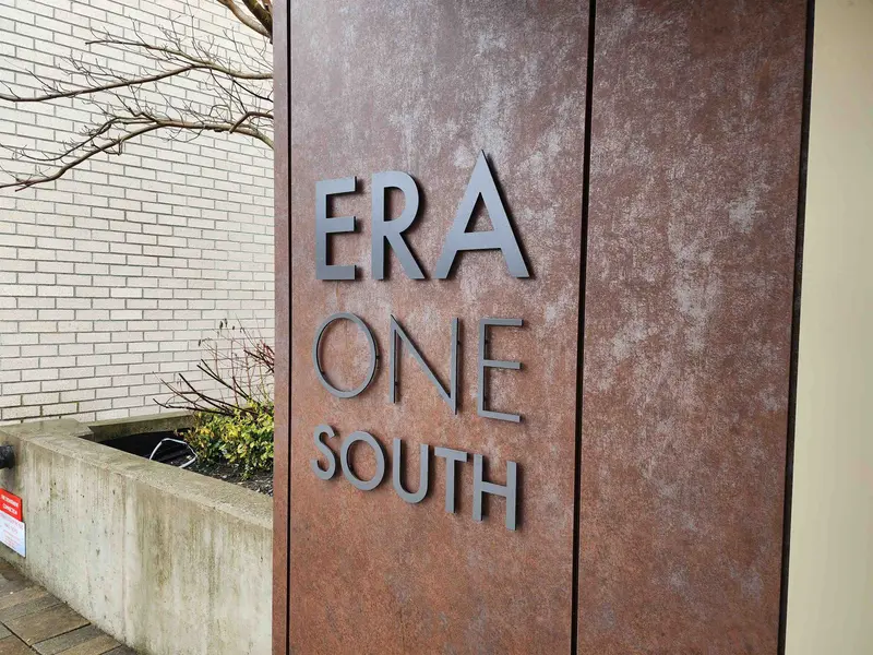 202 22265 DEWDNEY TRUNK ROAD - photo 2 of 25