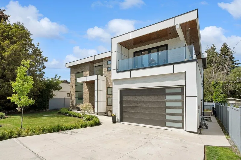 15671 ROPER AVENUE - photo 2 of 25