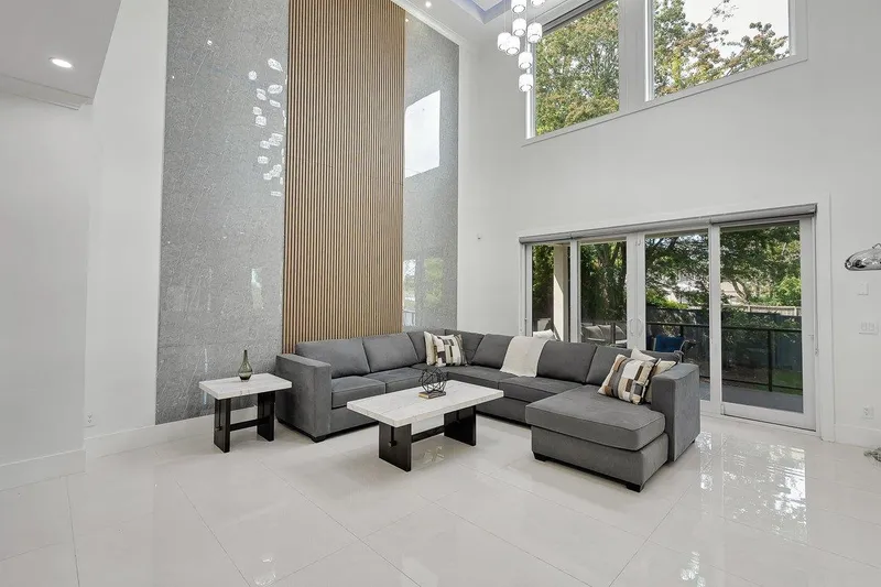 15671 ROPER AVENUE - photo 4 of 25