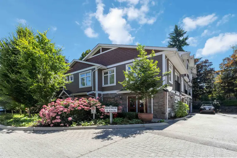 41 2689 PARKWAY DRIVE - photo 2 of 25