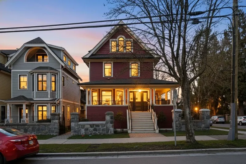 1967 NAPIER STREET - photo 2 of 25