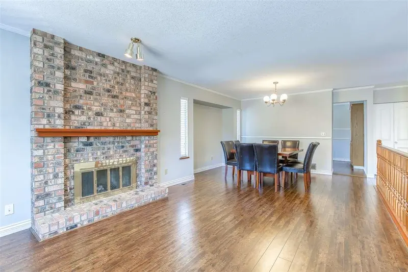 13095 65A AVENUE - photo 2 of 25