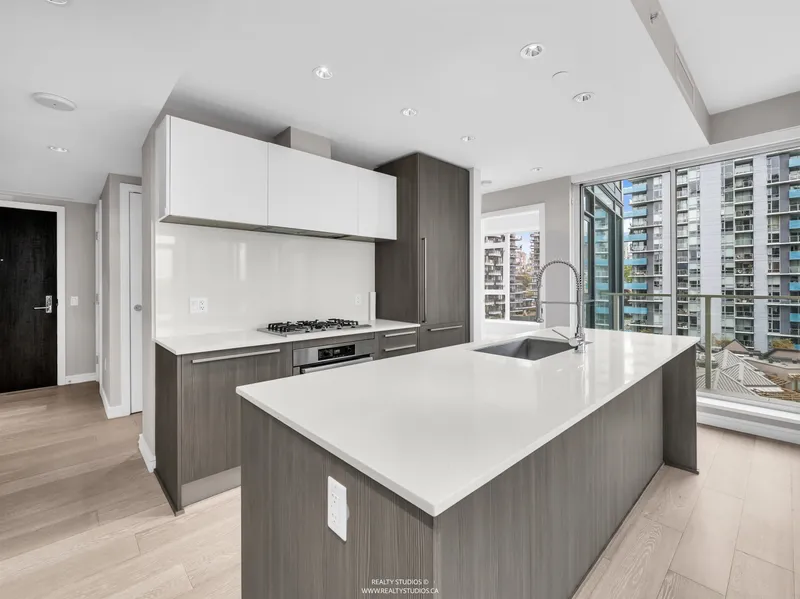 905 1221 BIDWELL STREET - photo 4 of 25