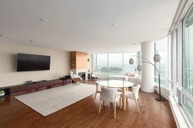 2001 1077 W CORDOVA STREET - photo 2 of 24