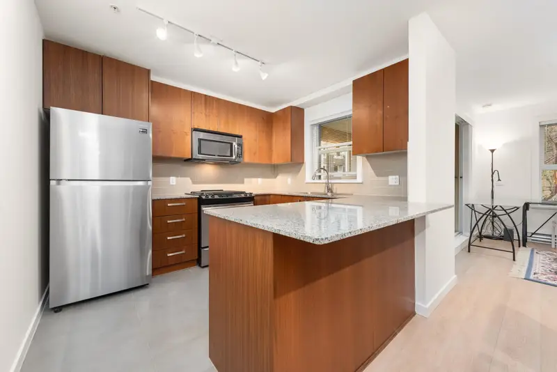 211 5775 IRMIN STREET - photo 3 of 25