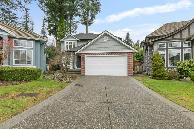 15560 36B AVENUE - photo 1 of 25