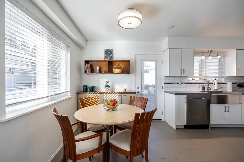 2057 LORRAINE AVENUE - photo 3 of 25