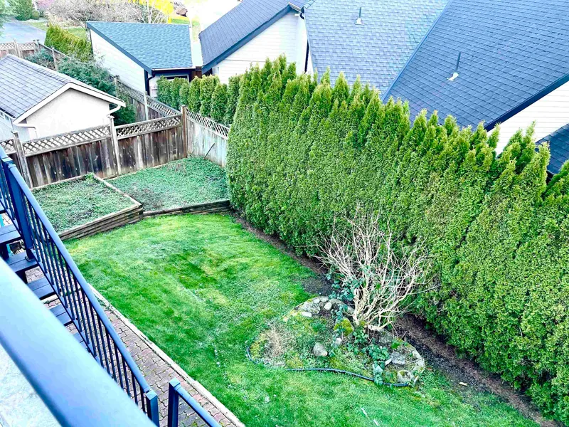 16160 14B AVENUE - photo 2 of 25