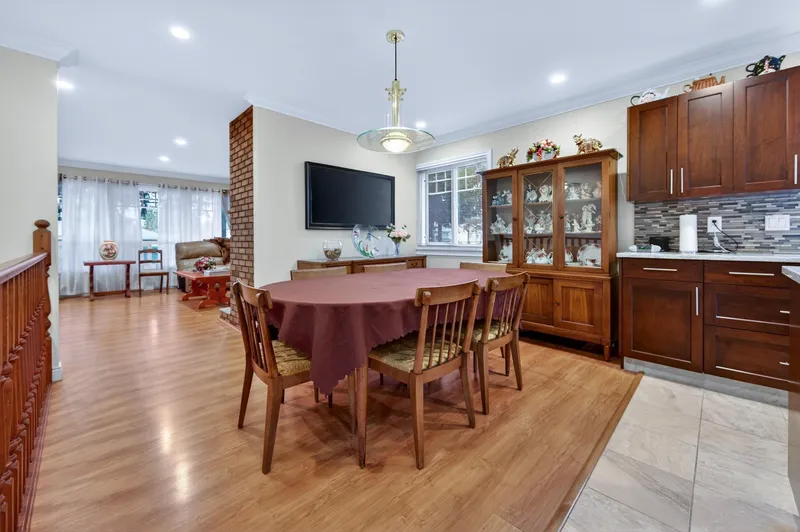 10014 156 STREET - photo 2 of 25