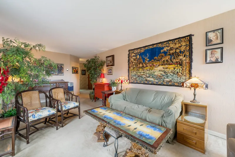 111 1442 FOSTER STREET - photo 4 of 25