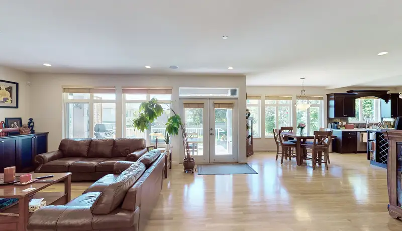 15974 BUENA VISTA AVENUE AVENUE - photo 2 of 25