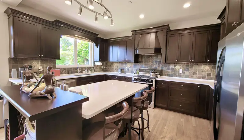 15974 BUENA VISTA AVENUE AVENUE - photo 4 of 25