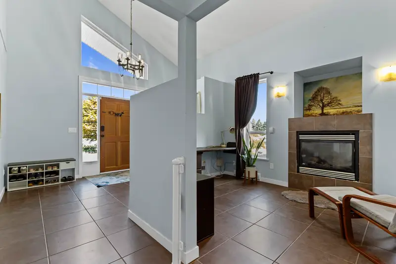 32934 12TH AVENUE - photo 2 of 25