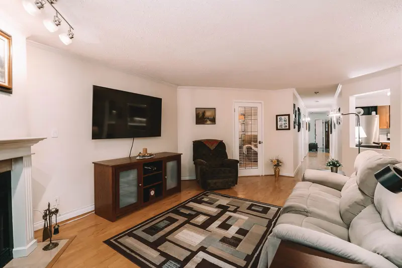 301 1230 QUAYSIDE DRIVE - photo 3 of 25