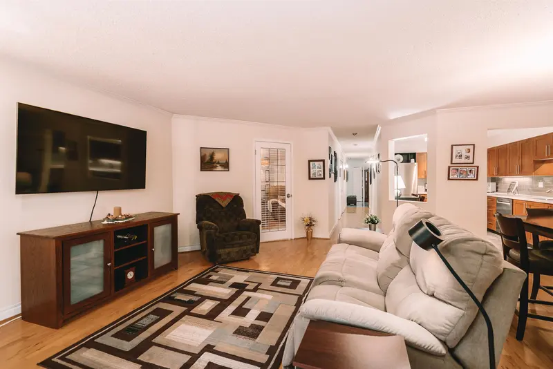 301 1230 QUAYSIDE DRIVE - photo 4 of 25