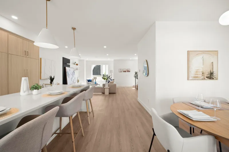 21 16358 90 AVENUE - photo 3 of 25