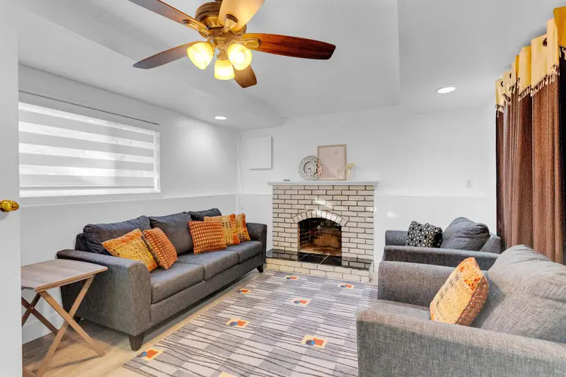 14458 CHARTWELL DRIVE - photo 4 of 24