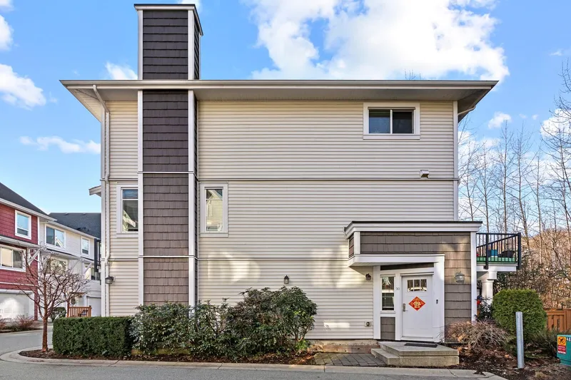 70 3039 156 STREET - photo 3 of 23