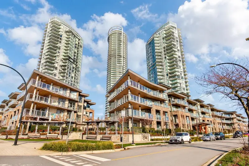 210 7123 11TH AVENUE - photo 1 of 25