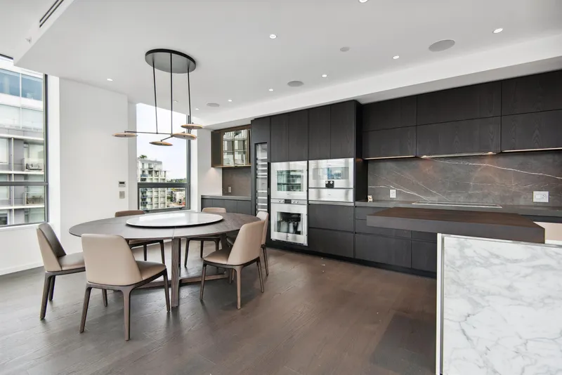 1202 1678 PULLMAN PORTER STREET - photo 4 of 22