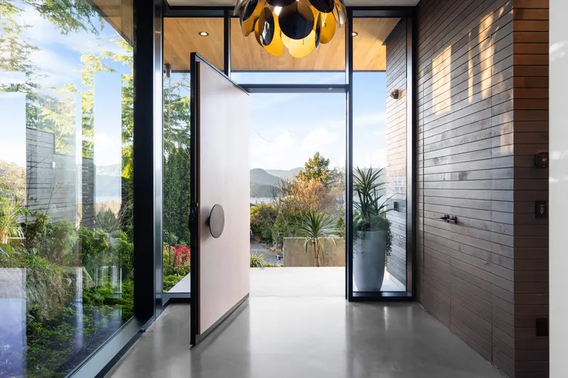 6252 OVERSTONE DRIVE - photo 2 of 25