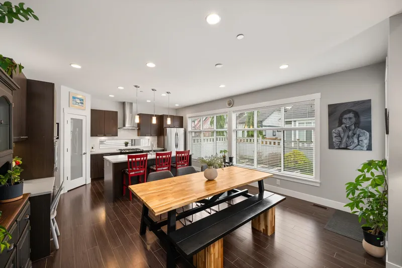 4676 BLUE HERON WAY - photo 1 of 25