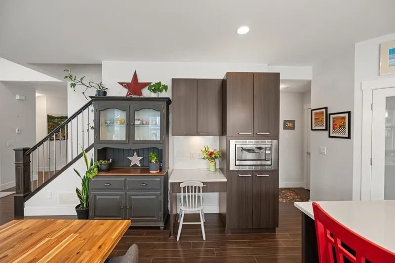 4676 BLUE HERON WAY - photo 3 of 25