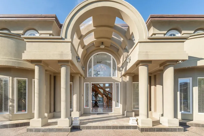 6711 CHATTERTON ROAD - photo 4 of 25