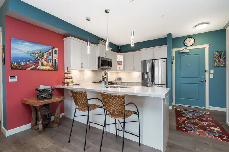 401 14588 MCDOUGALL DRIVE - photo 4 of 25