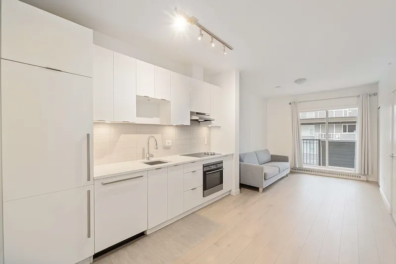 410 13678 GROSVENOR ROAD - photo 3 of 8