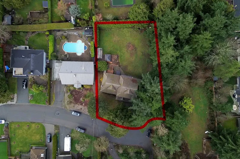 5079 WALKER AVENUE - photo 1 of 25