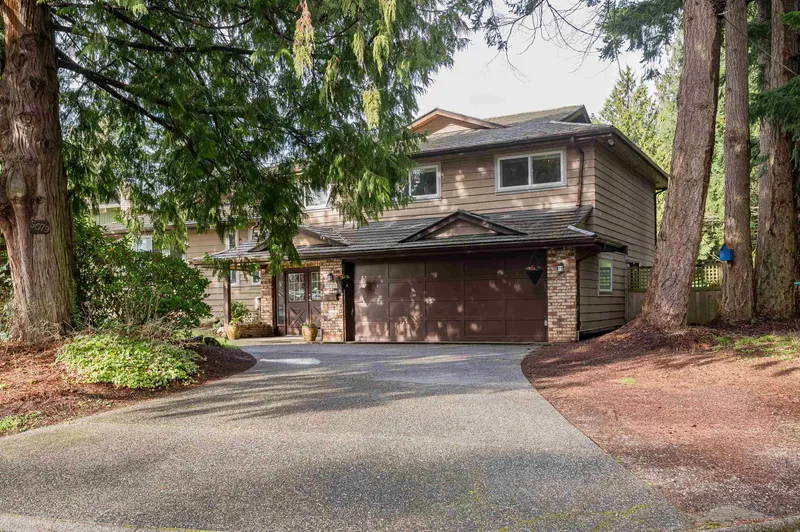 5079 WALKER AVENUE - photo 2 of 25