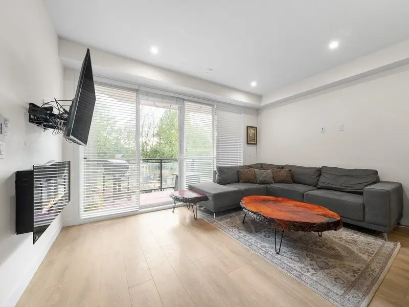 219 5415 BRYDON CRESCENT - photo 4 of 22