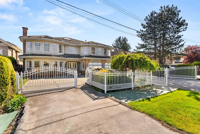 8140 ROBINSON ROAD - photo 3 of 25