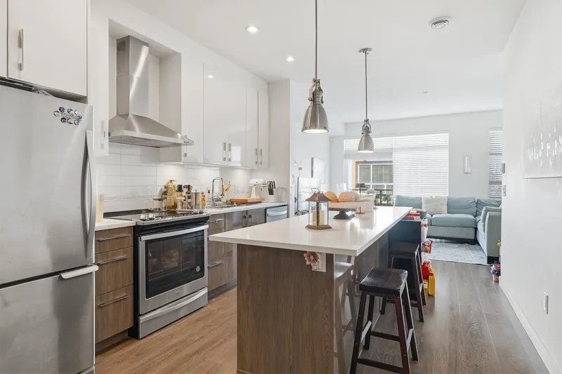 63 20857 77A AVENUE - photo 2 of 22