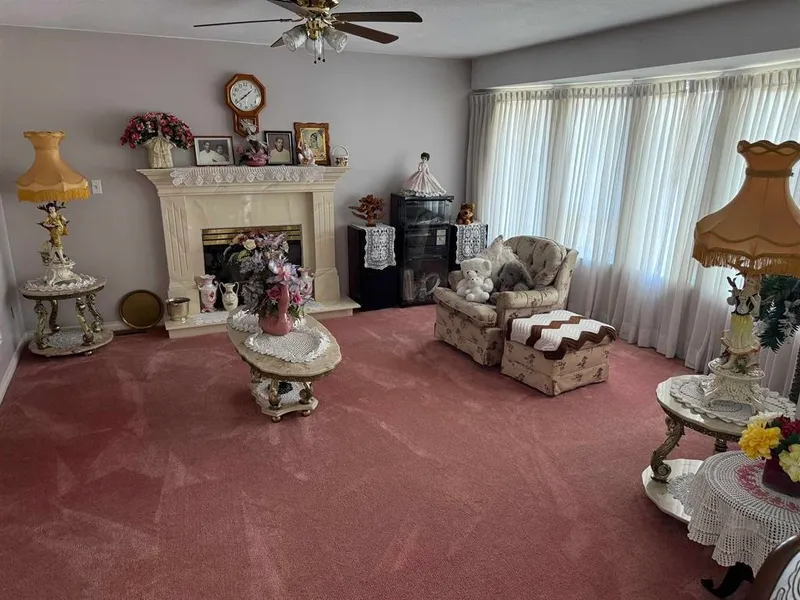 7688 120A STREET - photo 2 of 25