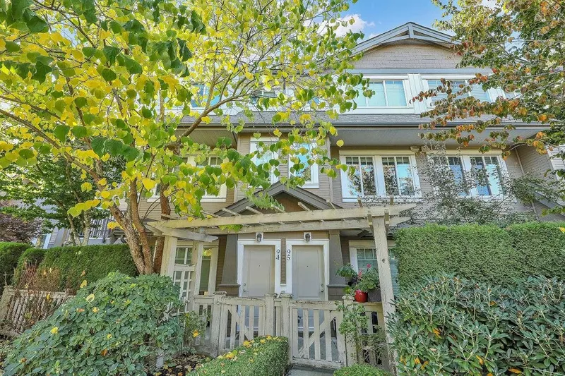 94 8251 209B STREET - photo 3 of 25