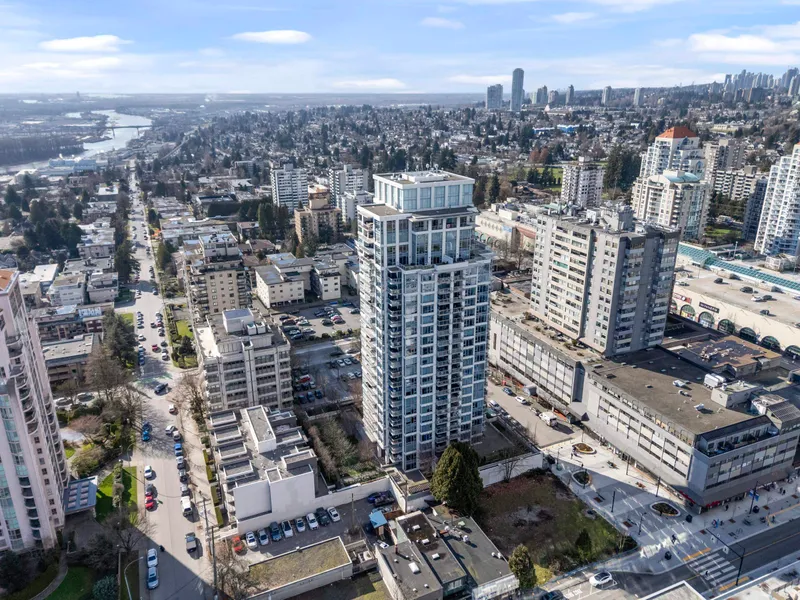 206 608 BELMONT STREET - photo 3 of 25