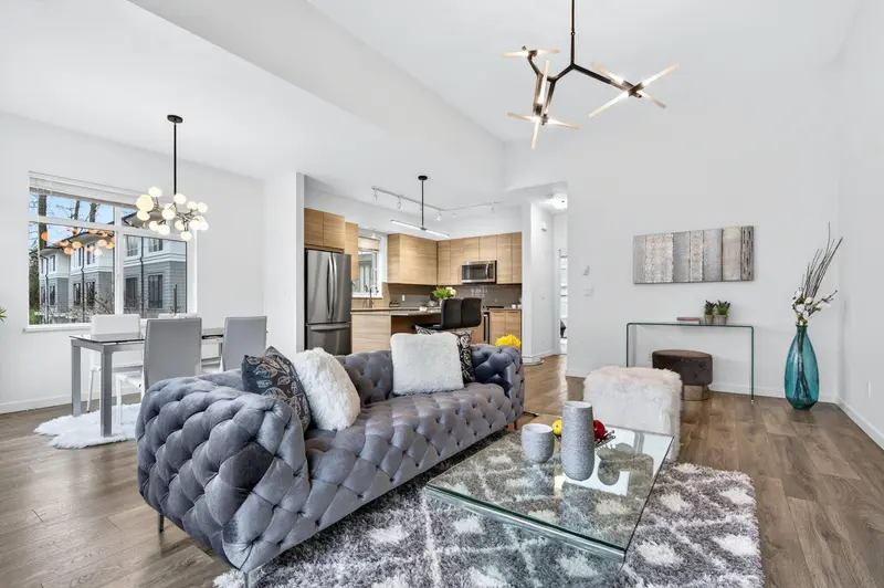 1405 18505 LAURENSEN PLACE - photo 1 of 25