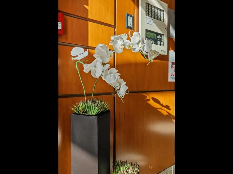 206 3105 LINCOLN AVENUE - photo 4 of 25