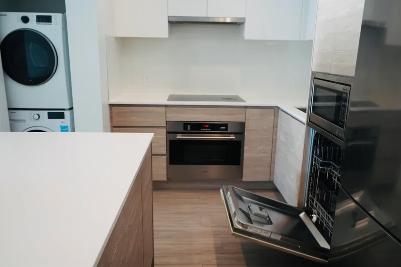 2710 13655 FRASER HIGHWAY - photo 4 of 13