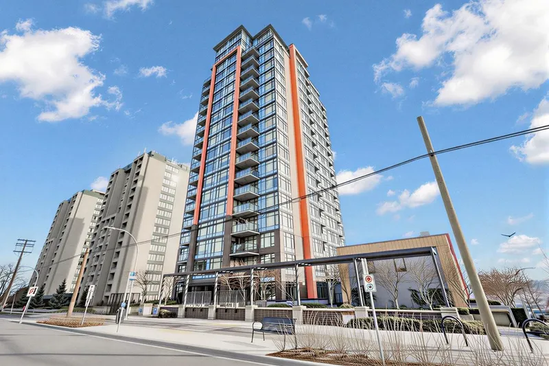 905 188 AGNES STREET - photo 1 of 22