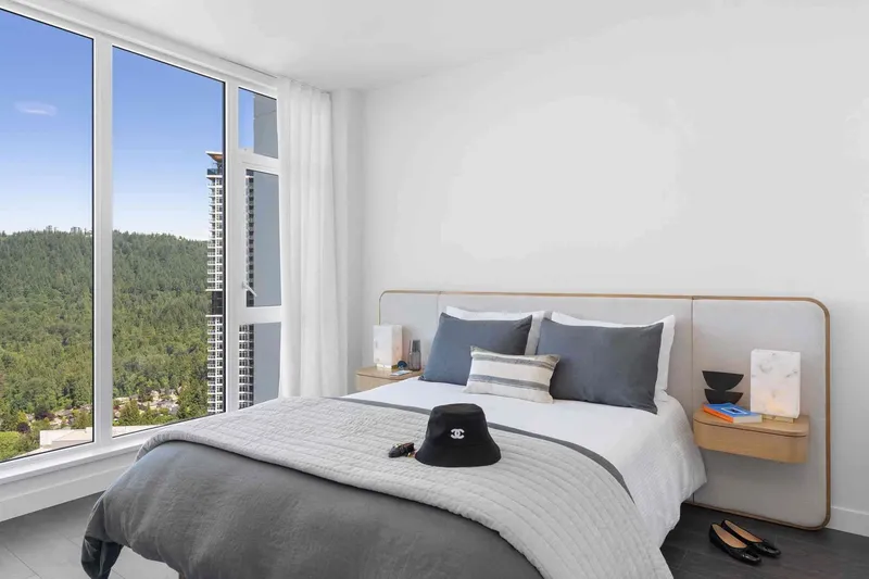 3308 518 CLARKE ROAD - photo 4 of 25