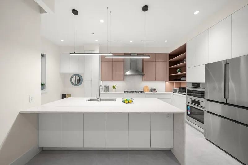 7851 CARTIER STREET - photo 4 of 25