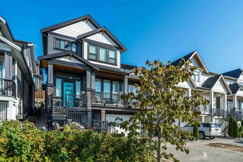 16739 16A AVENUE - photo 3 of 25