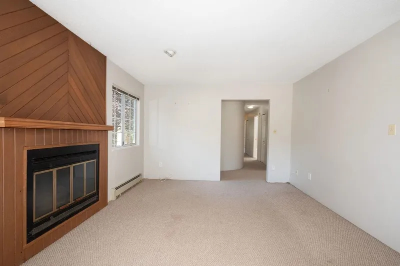 3494 LAUREL STREET - photo 2 of 24