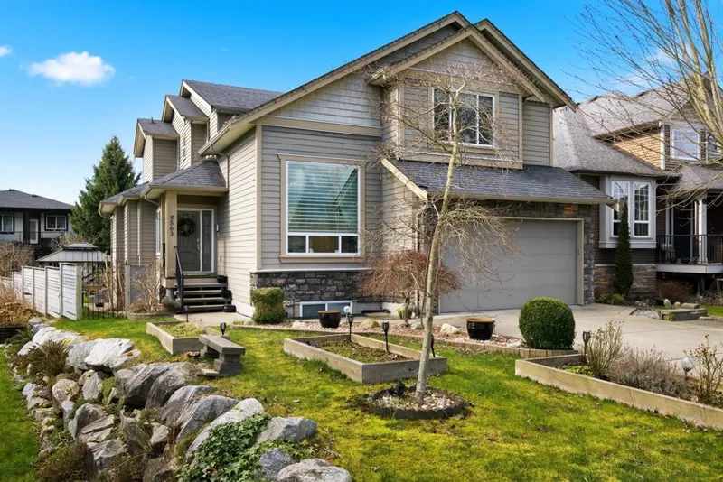 8563 TUPPER BOULEVARD - photo 1 of 25