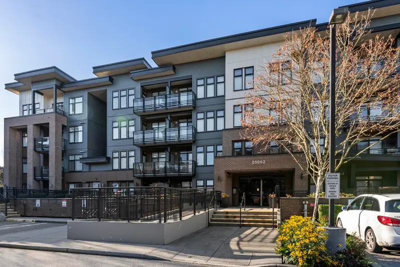 305 20062 FRASER HIGHWAY - photo 1 of 25