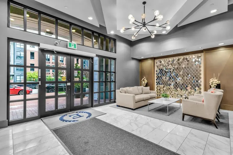 312 15168 33 AVENUE - photo 3 of 25